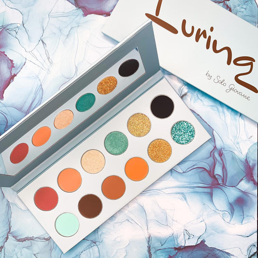 Allure By Nature Luring Eyeshadow Palette