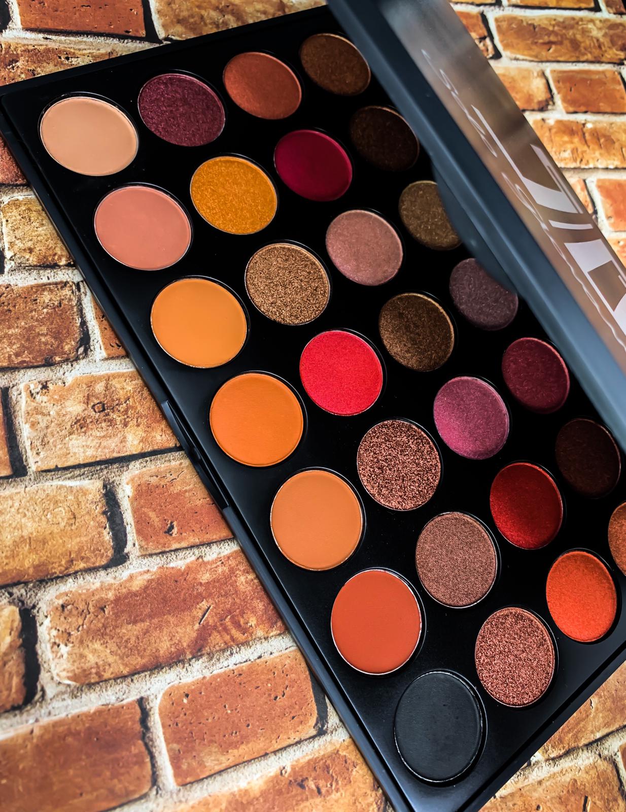 Allure By Nature High Pigment Eyeshadow Palette